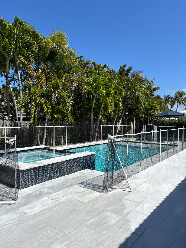 2432 Ne 26th Ave - Photo 2 of 20