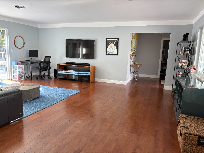 2432 Ne 26th Ave - Photo 7 of 20