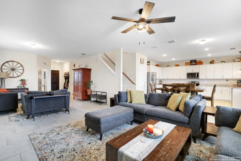 10368 Braunig - Photo 2 of 5