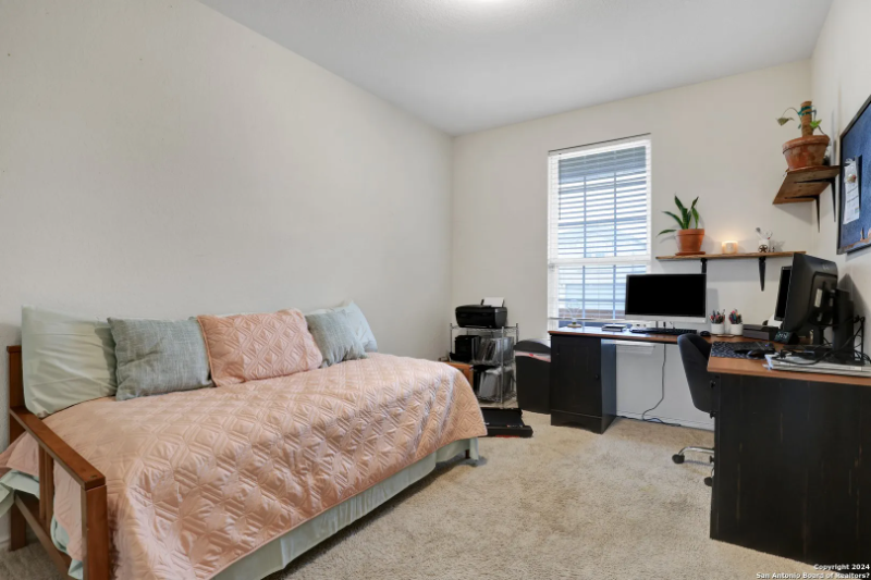 10368 Braunig - Photo 5 of 5