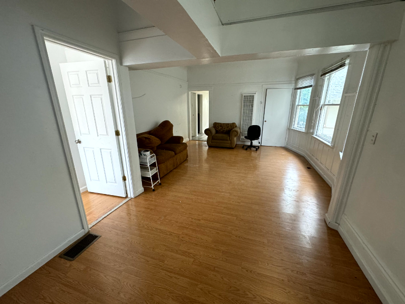 1429 2nd Ave - Photo 3 of 19