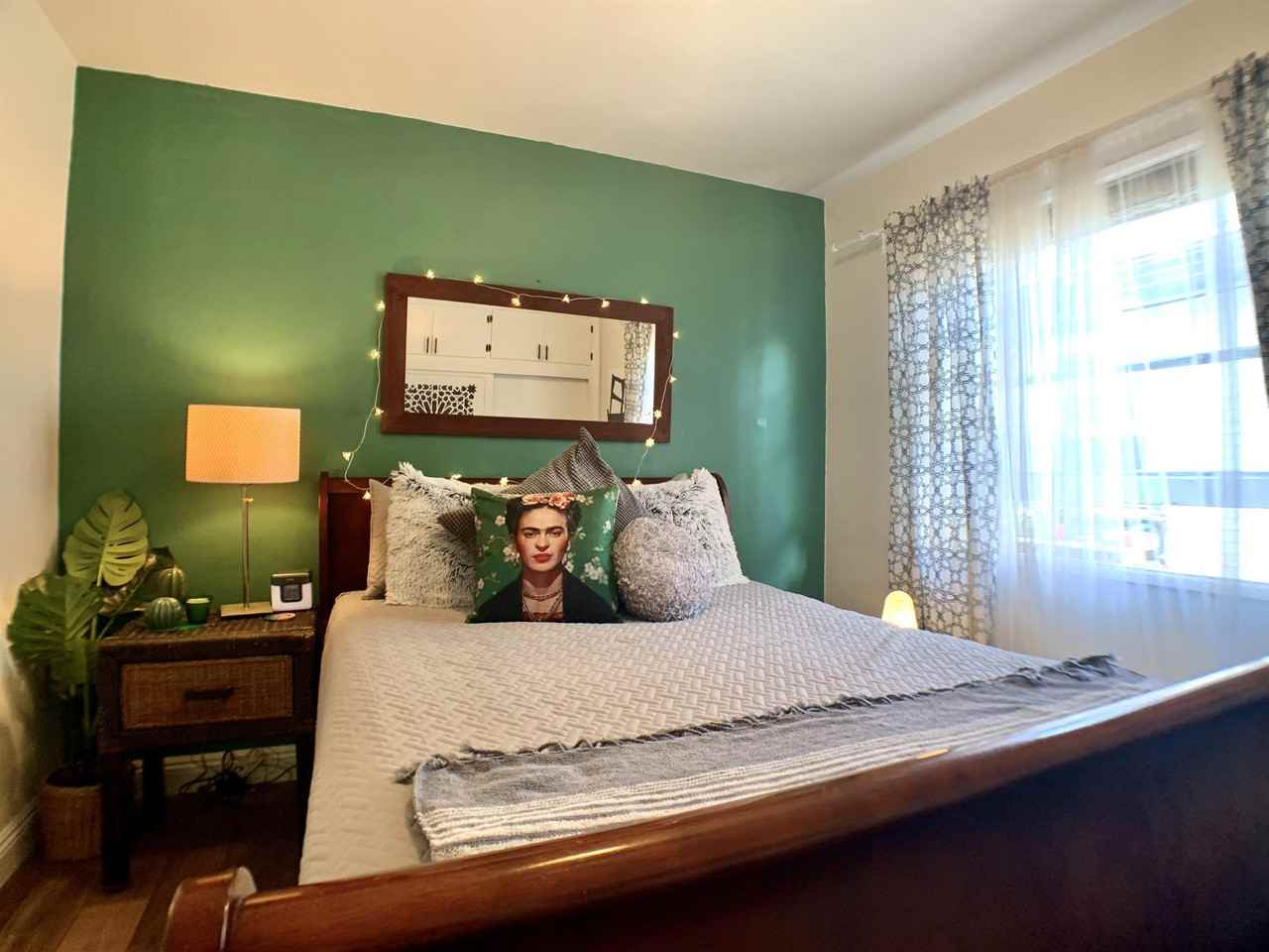 Wilson - Photo 4 of 34