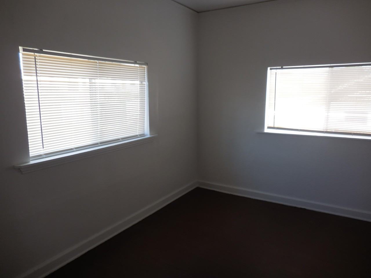 3417 Leavell Avenue - Photo 7 of 12