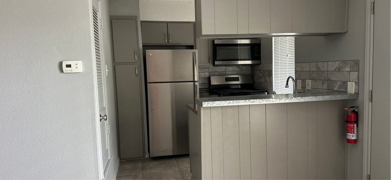 7000 Guadalupe Street - Photo 3 of 8