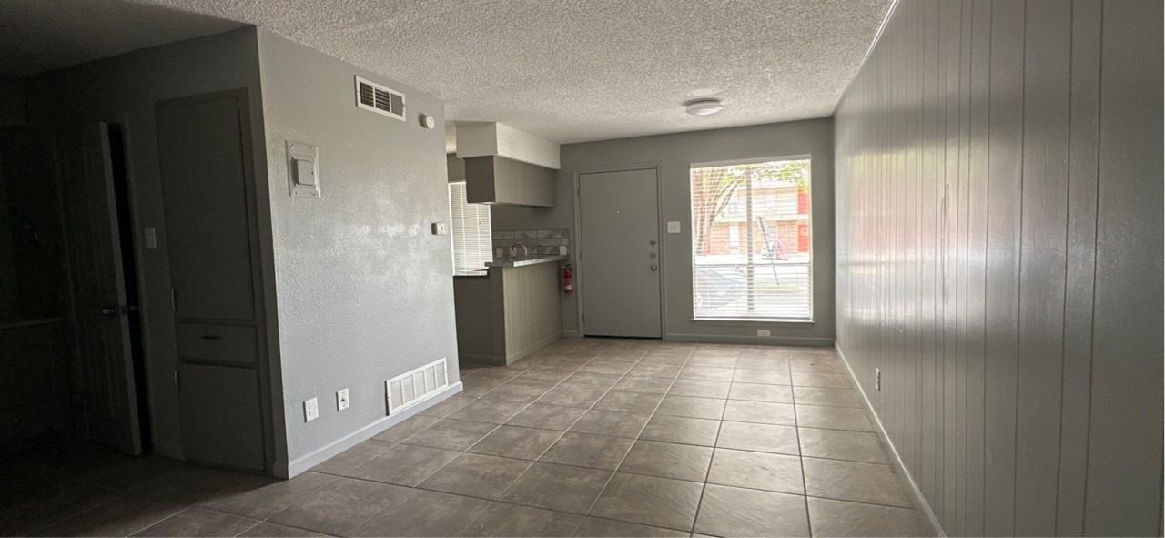 7000 Guadalupe Street - Photo 4 of 8