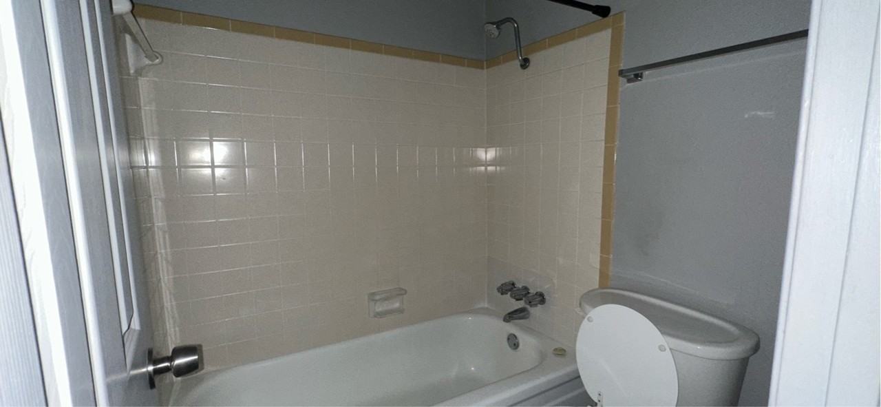 7000 Guadalupe Street - Photo 6 of 8