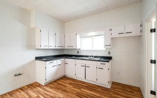 featured image of 2955 N 17th St #B