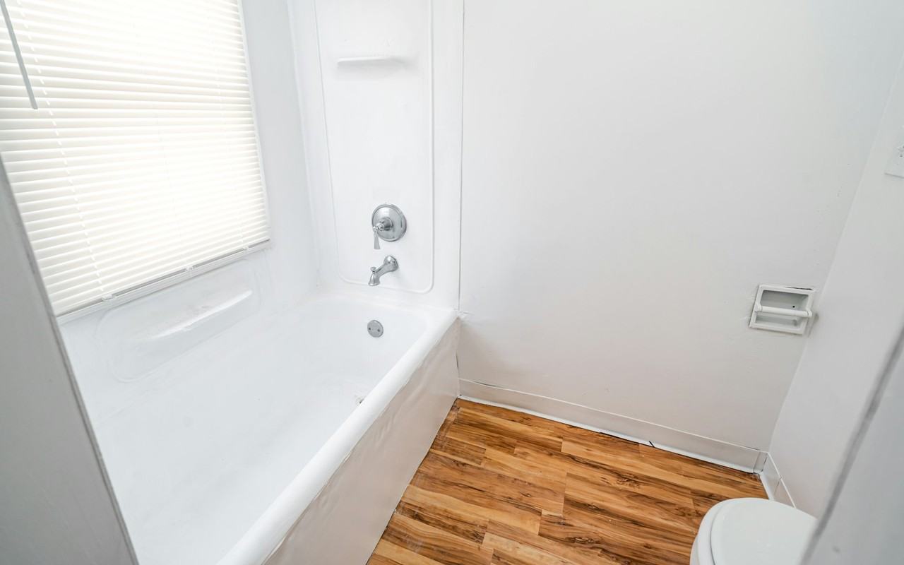 2955 North 17th Street, Unit B - Photo 3 of 15