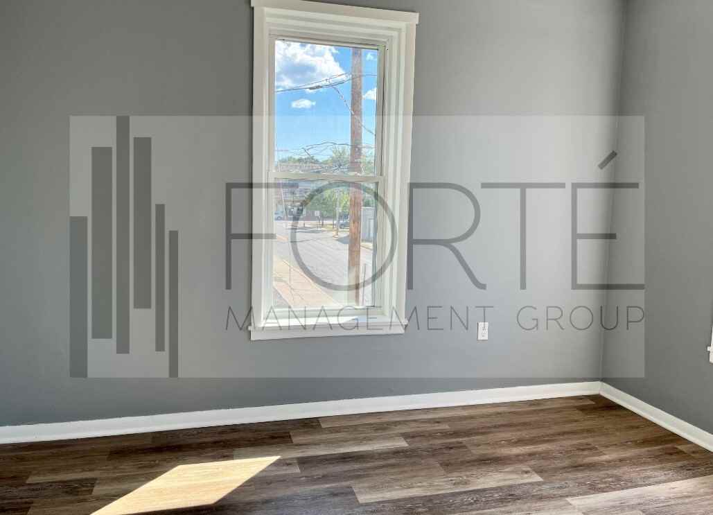 140 High St - Photo 4 of 5