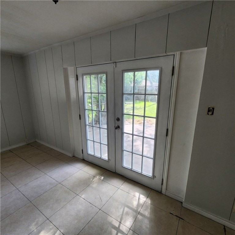 457 Haroldson Dr - Photo 6 of 13