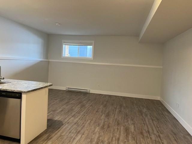8408 B-8408 88 Ave #F59B - Photo 6 of 9