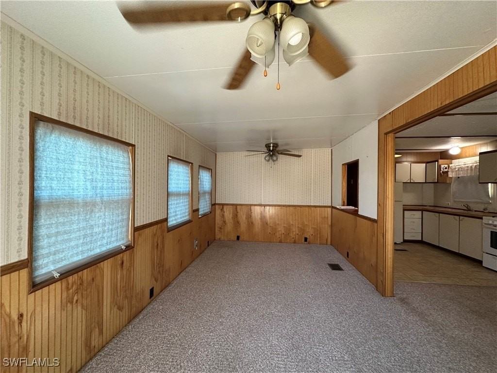 140 Lamplighter Ln - Photo 2 of 17