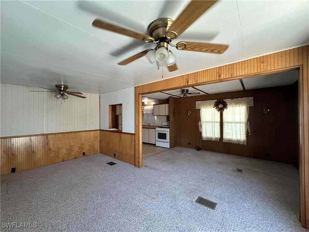 140 Lamplighter Ln - Photo 3 of 17