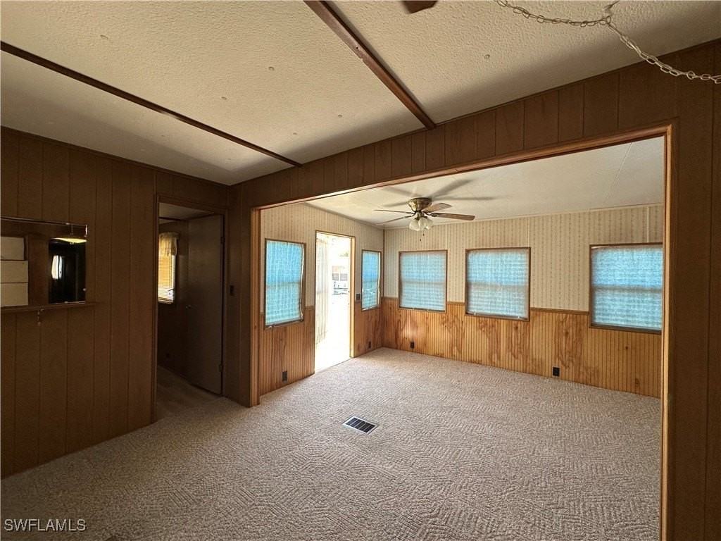 140 Lamplighter Ln - Photo 5 of 17