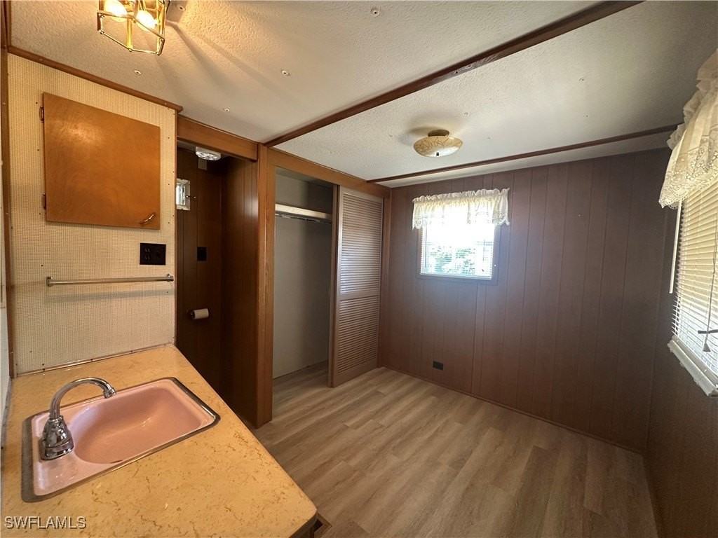 140 Lamplighter Ln - Photo 7 of 17