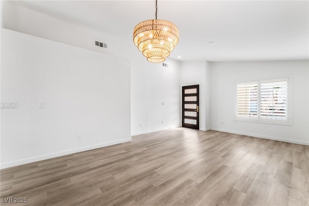 5537 Sentinel Bridge Street - Photo 5 of 41