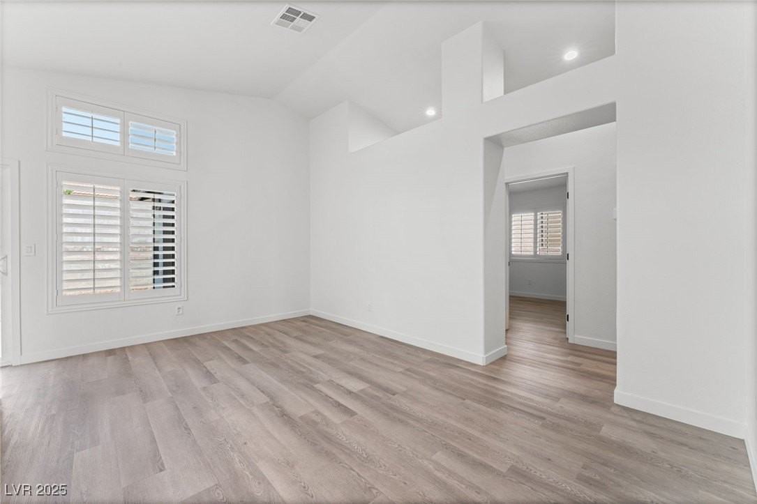 5537 Sentinel Bridge Street - Photo 7 of 41