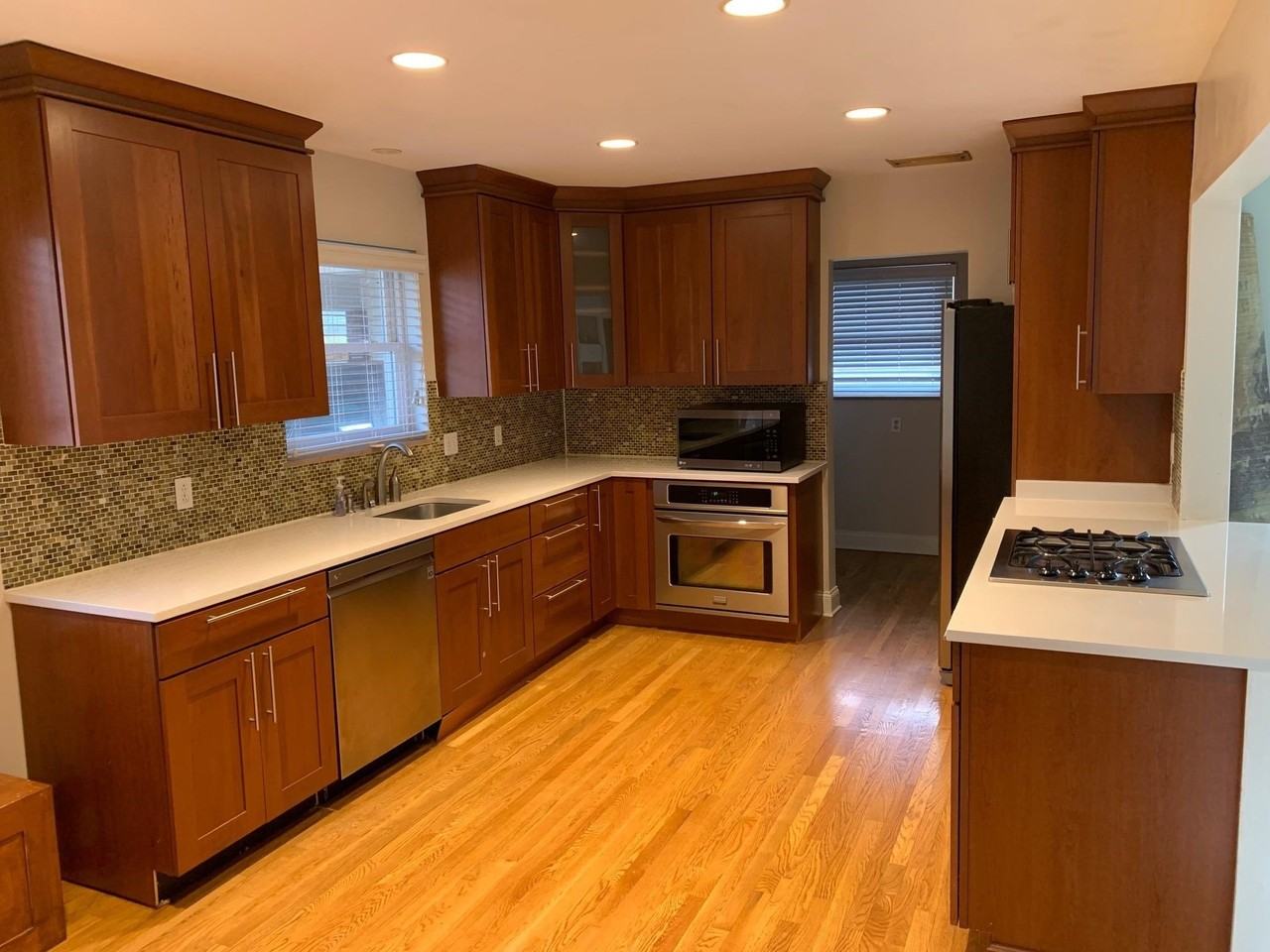 5209 Walnut Grove Rd - Photo 4 of 25