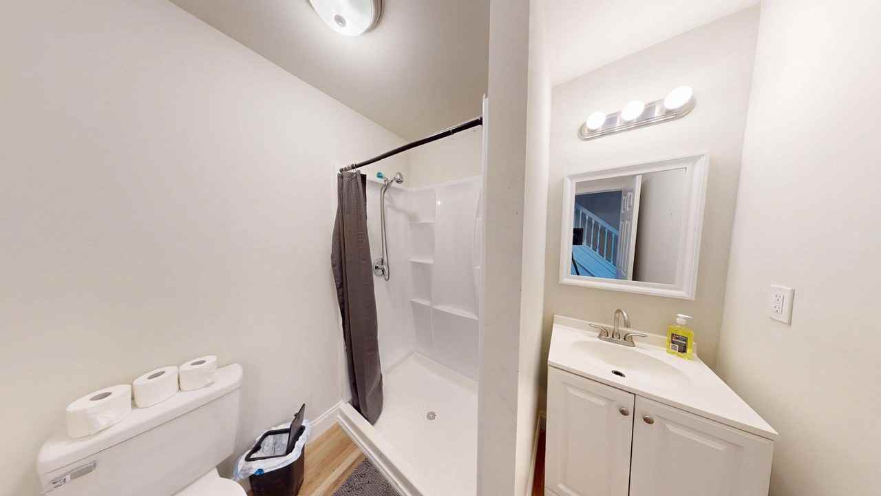 N Loudon Ave - Photo 4 of 14