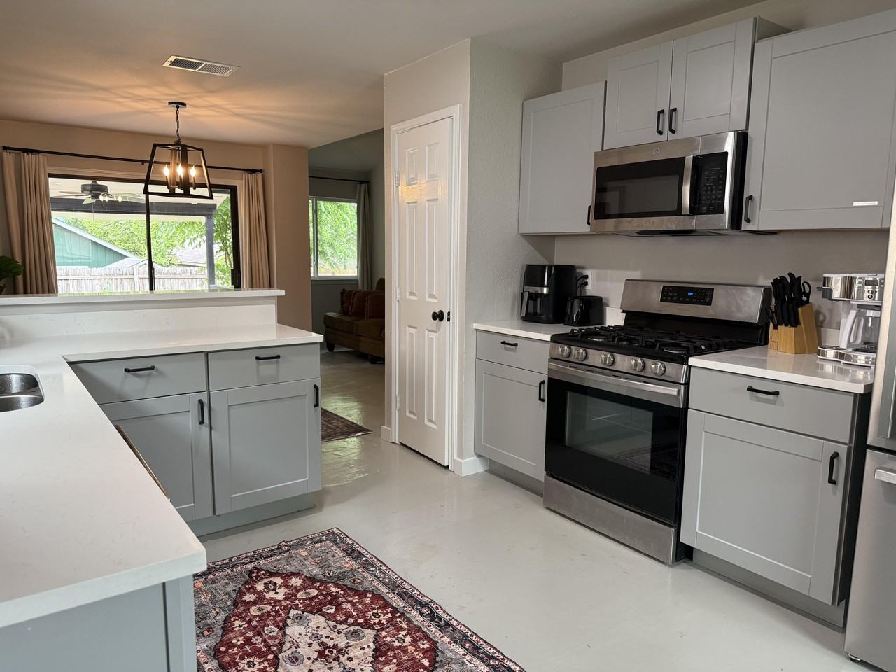 Thompkins Dr - Photo 5 of 16