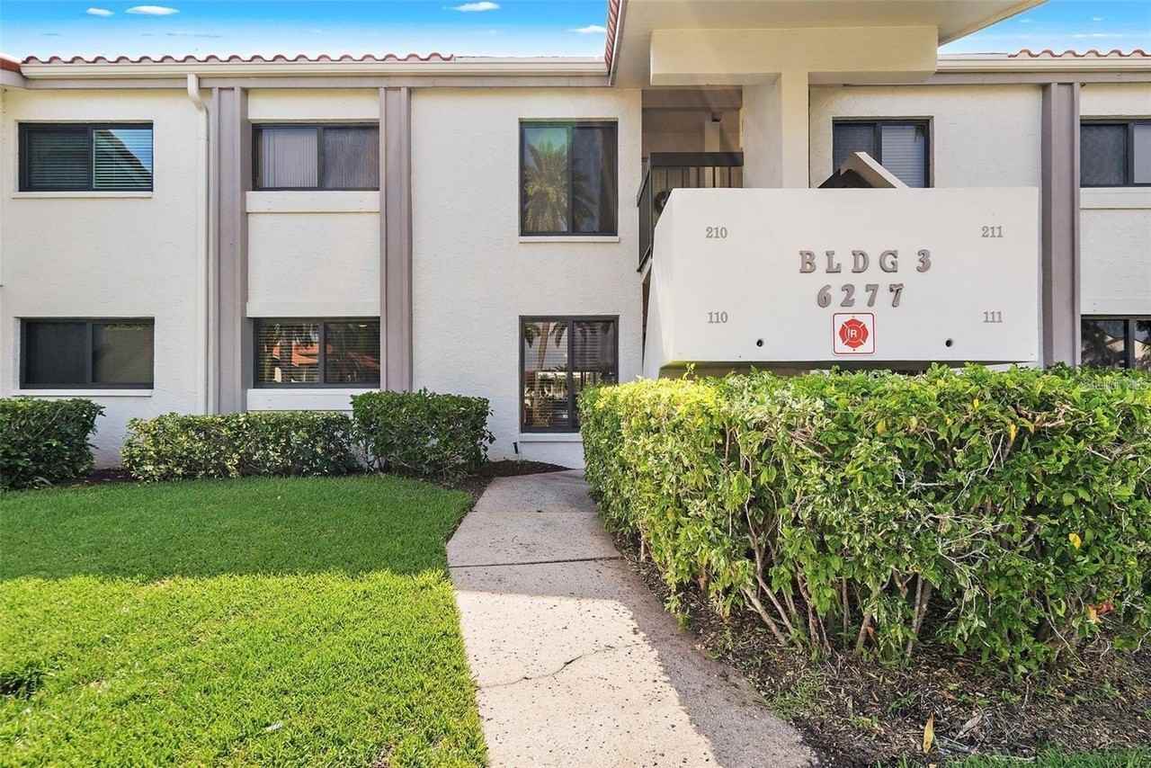 6277 Bahia Del Mar Boulevard South #110 - Photo 2 of 33