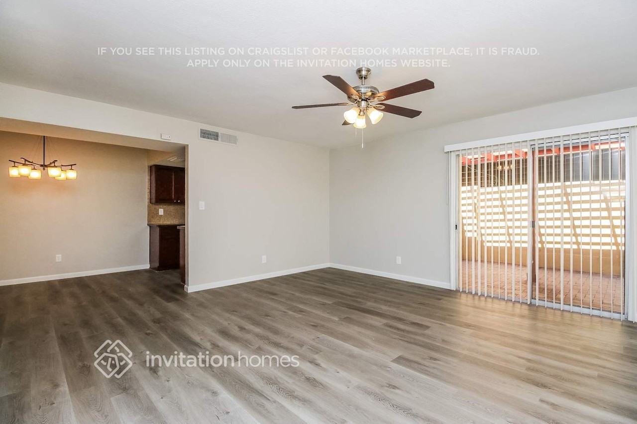 334 W La Jolla Dr - Photo 3 of 15