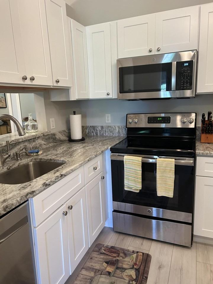 6504 Chasewood Dr #H - Photo 2 of 8