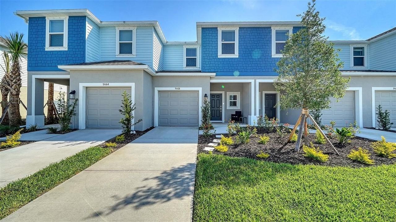 9068 Driven Snow St - Photo 2 of 38