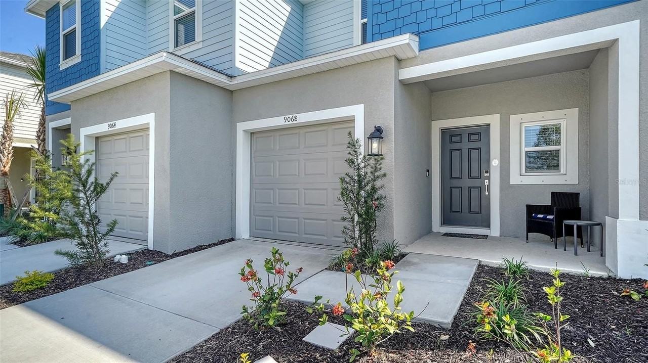 9068 Driven Snow St - Photo 3 of 38