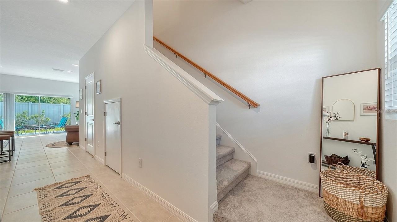 9068 Driven Snow St - Photo 5 of 38