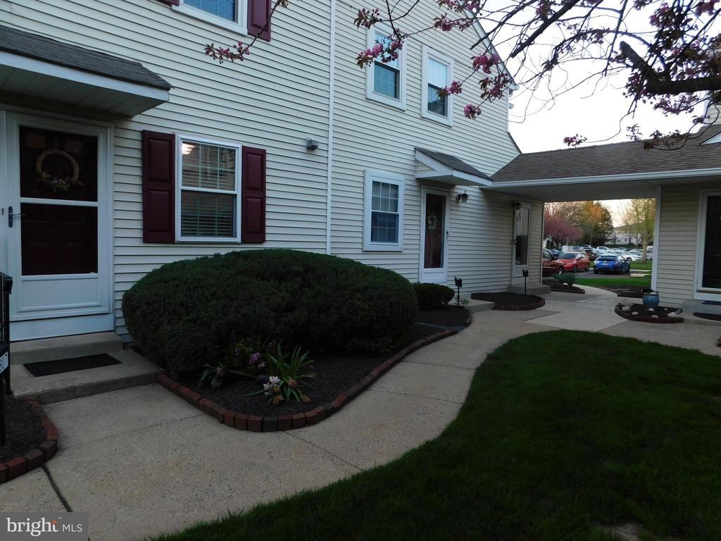 807 Steamboat Sta - Photo 2 of 24