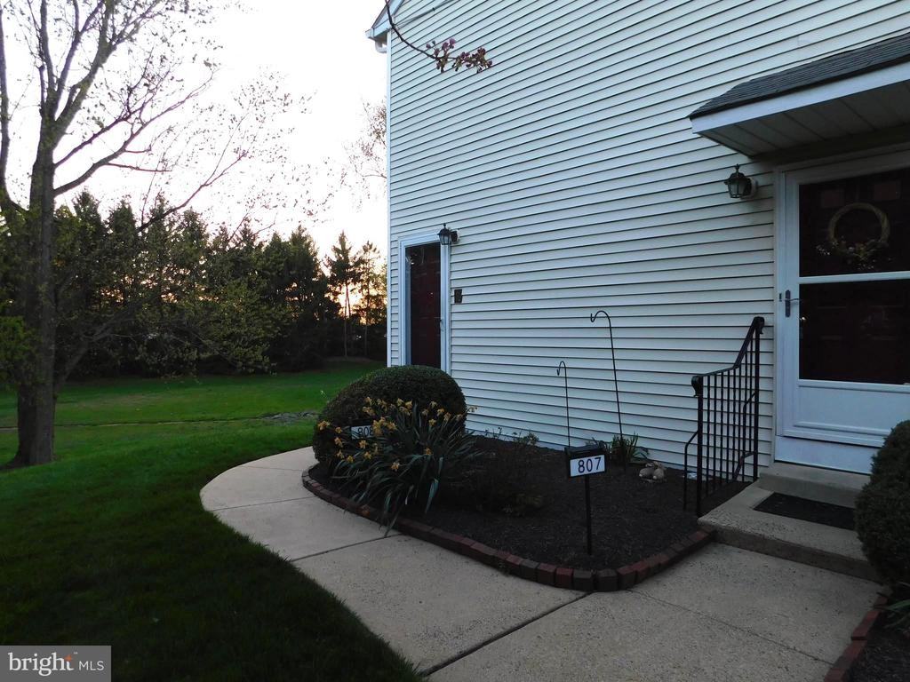 807 Steamboat Sta - Photo 4 of 24