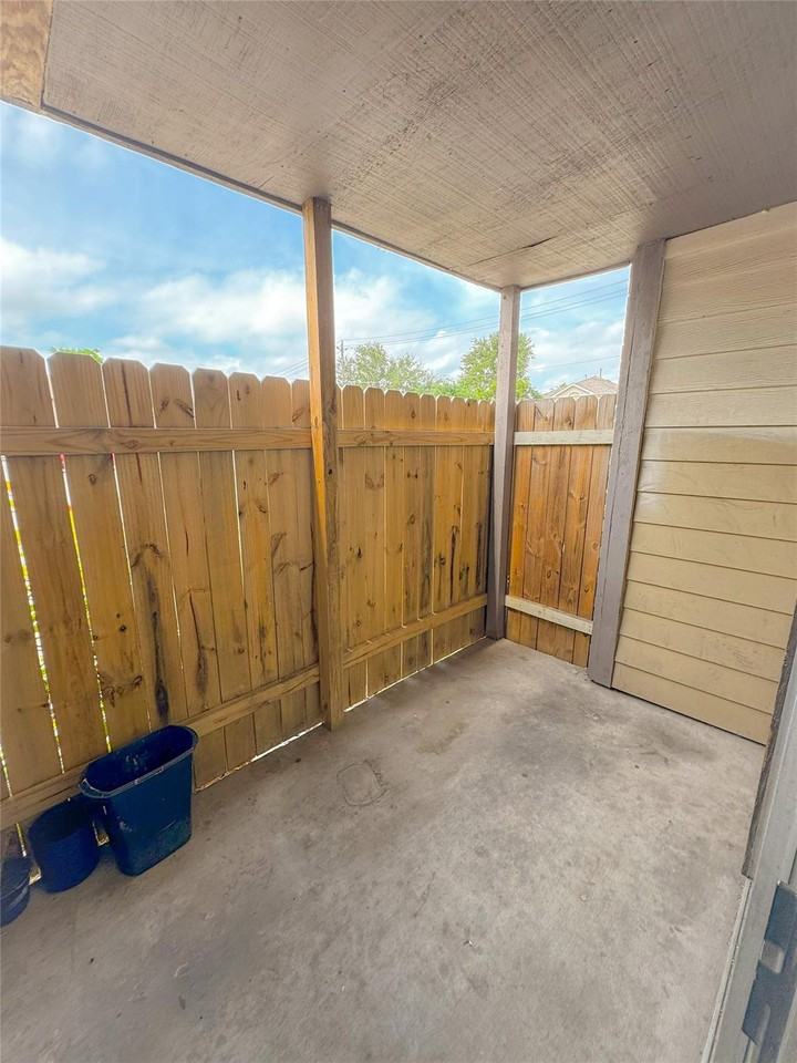 12615 Brookglade Circle - Photo 7 of 8