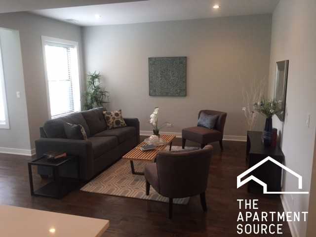 1201 W Addison St #1 - Photo 4 of 12