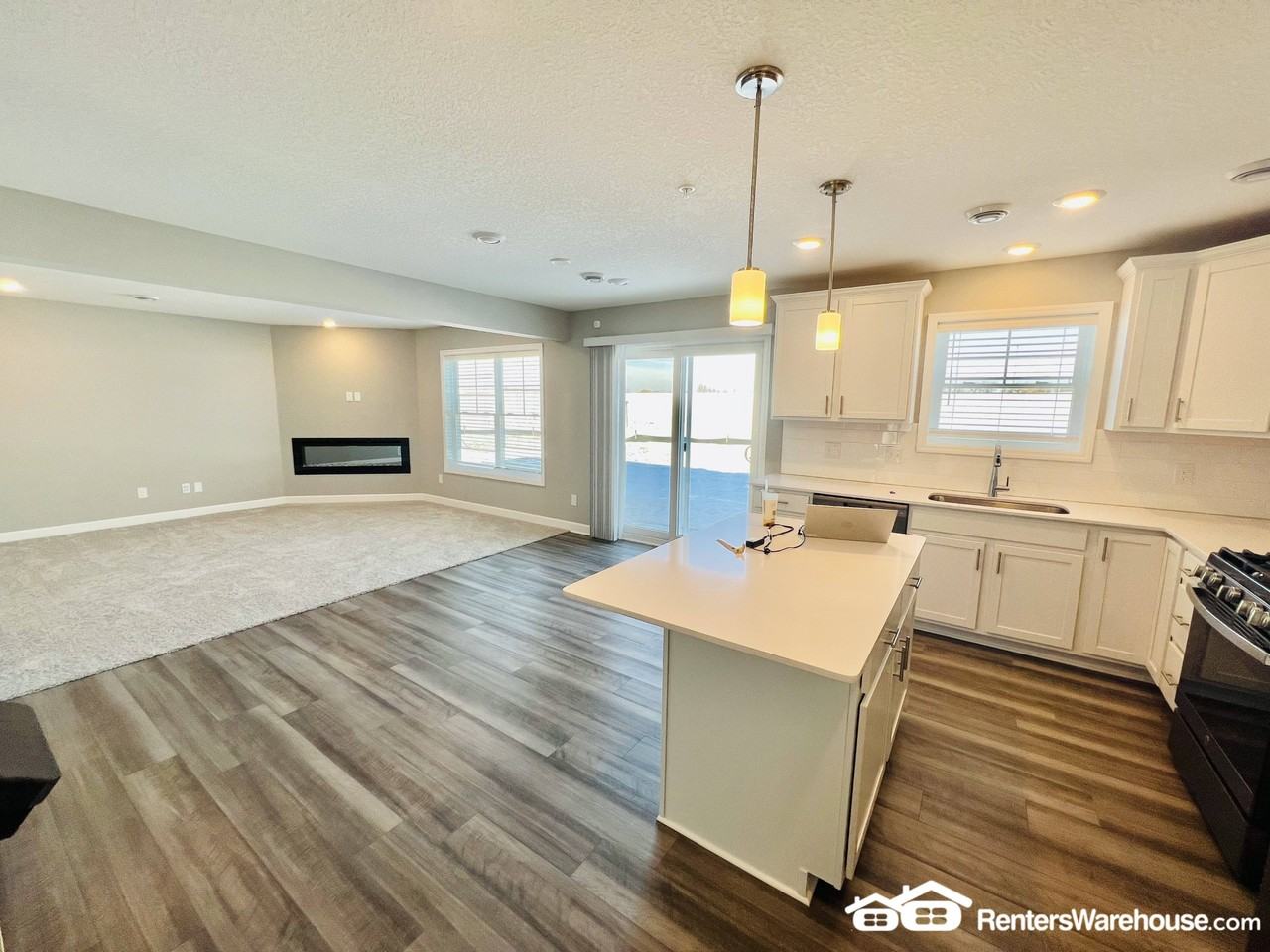 1133 Middlefield Rd - Photo 2 of 22