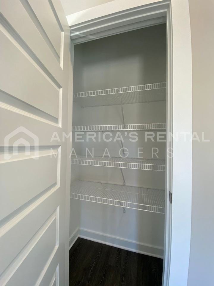 145 White Oak Cir - Photo 6 of 28