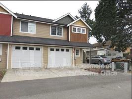 featured image of 4328 S Lawrence St #B