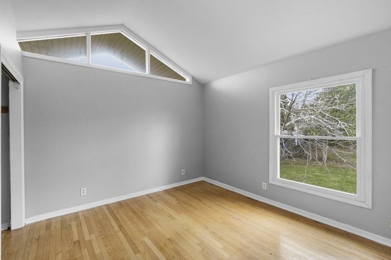 101 Waldorf Pkwy - Photo 7 of 11