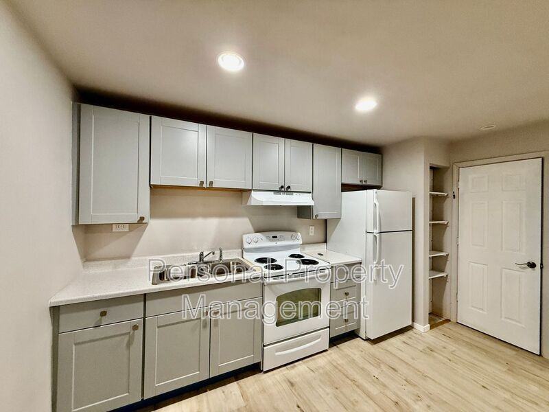 2805 Fairmount Ave - Photo 3 of 8