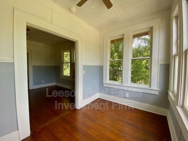 310 1/2 Kings Hwy - Photo 6 of 31