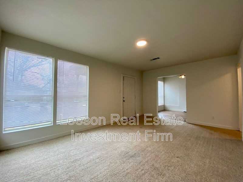 501 Wyche St - Photo 3 of 11