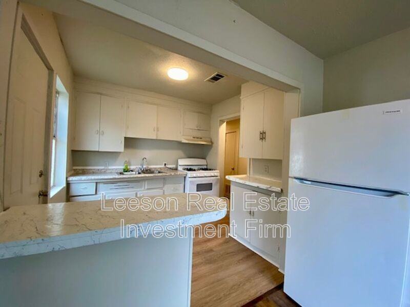 501 Wyche St - Photo 6 of 11