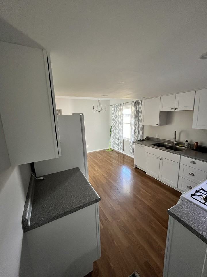 836 Bertsch Dr - Photo 2 of 37