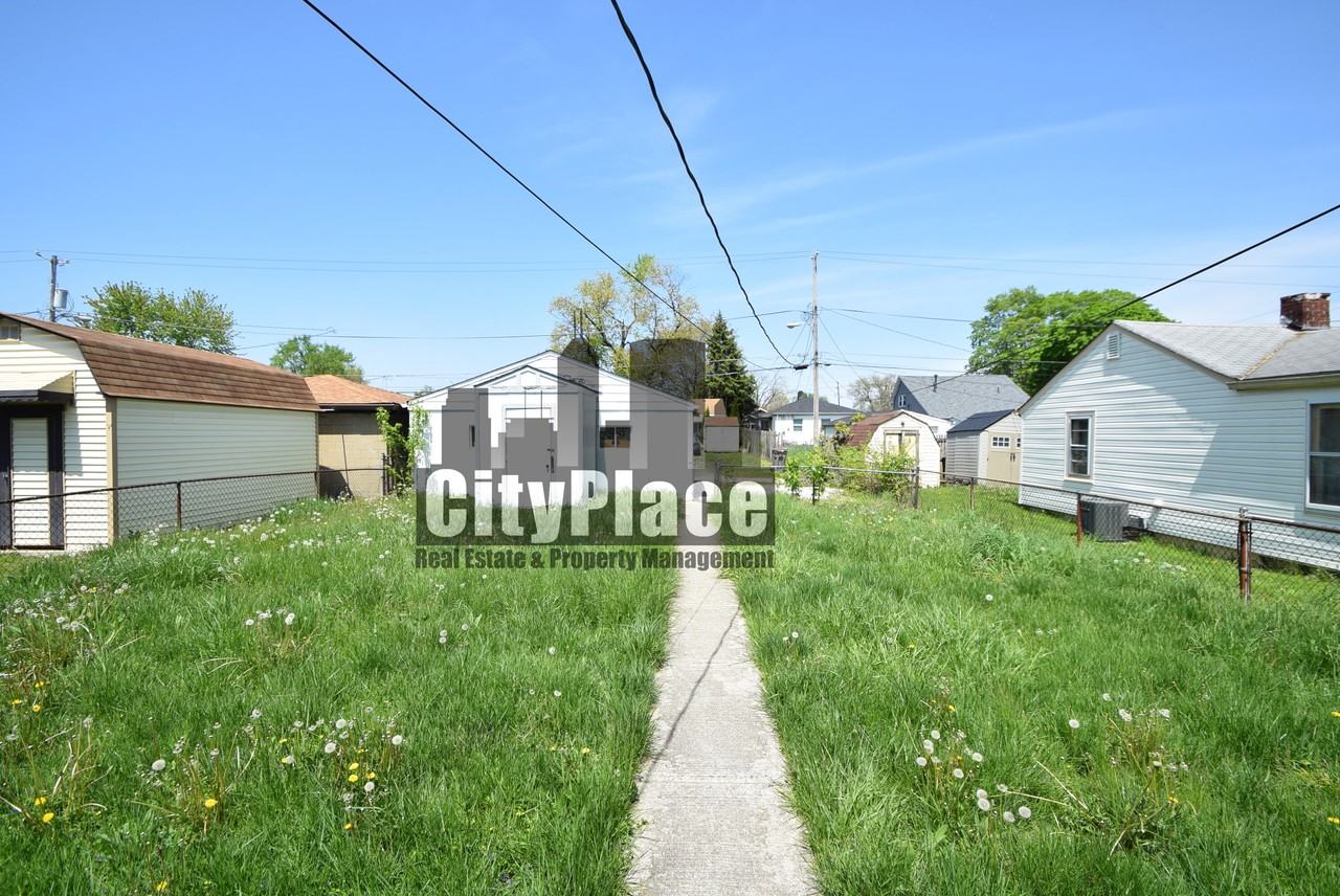 1548 Comer Ave - Photo 5 of 21