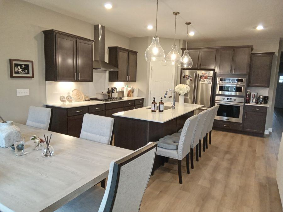 10967 Harbor Ln N - Photo 6 of 42