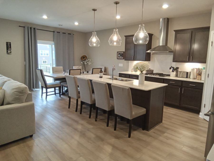 10967 Harbor Ln N - Photo 7 of 42