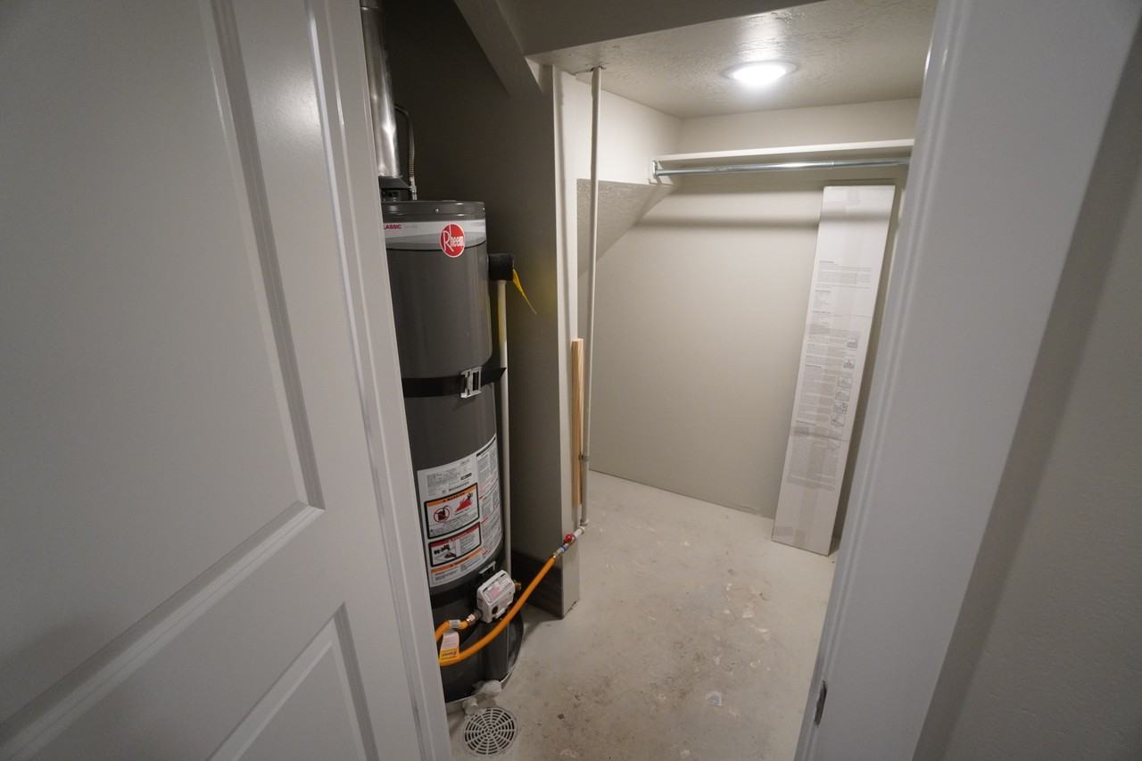 338 Nelly Ln - Photo 5 of 29