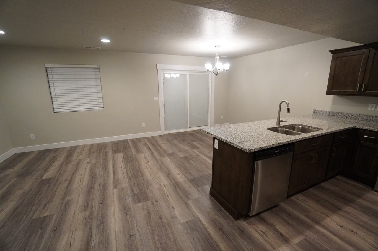 338 Nelly Ln - Photo 7 of 29