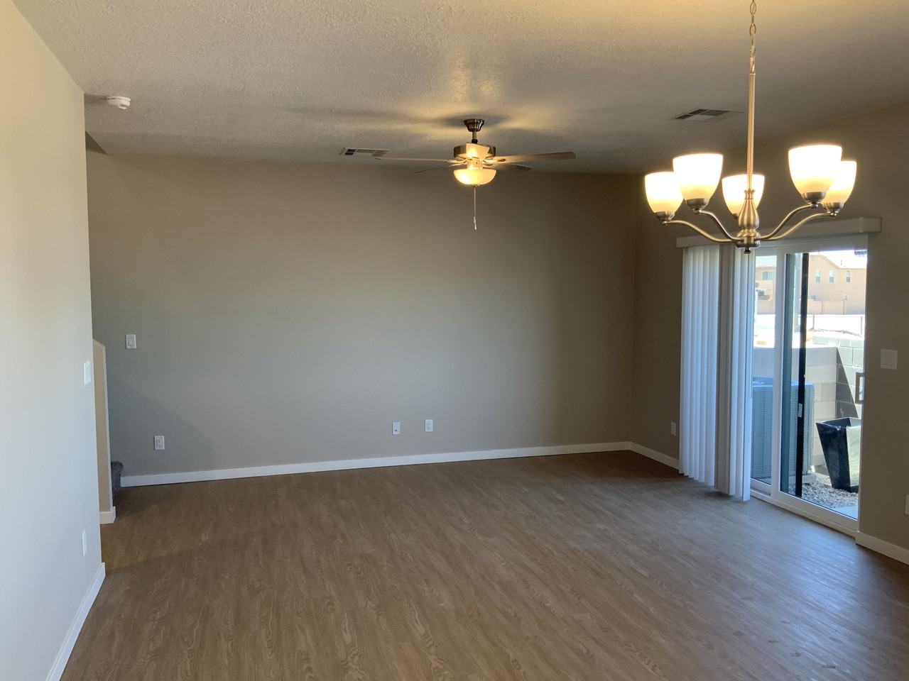 1386 Ashlynn Pl Ne - Photo 3 of 19
