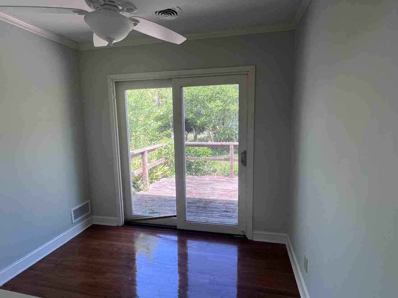 122 East Edgewater Drive - Photo 6 of 29